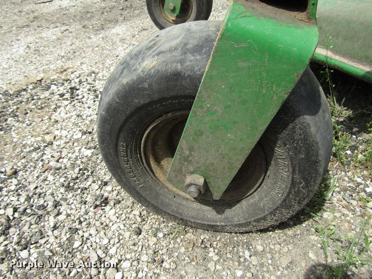 image for item EO9005 2003 John Deere Ztrak 777 ZTR lawn mower