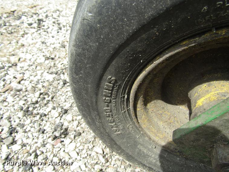 image for item EO9005 2003 John Deere Ztrak 777 ZTR lawn mower