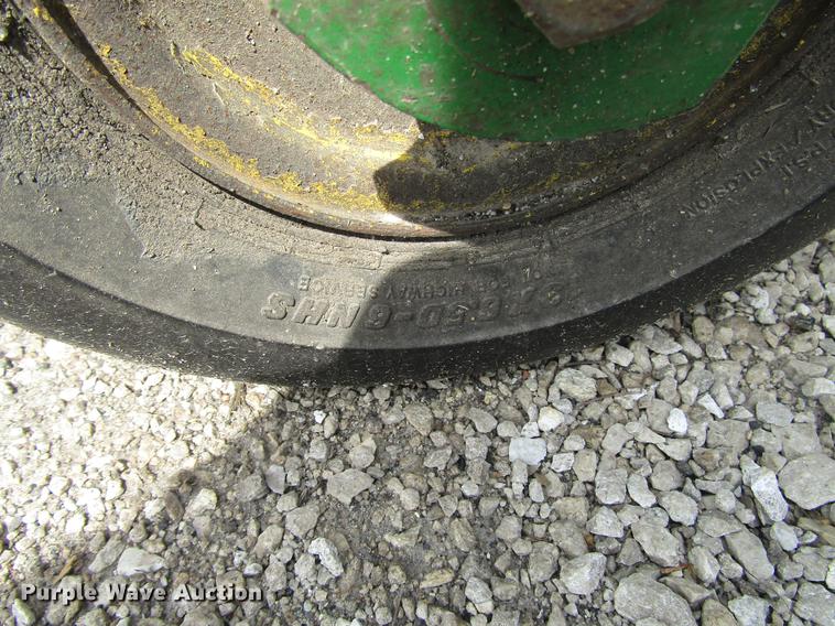 image for item EO9005 2003 John Deere Ztrak 777 ZTR lawn mower