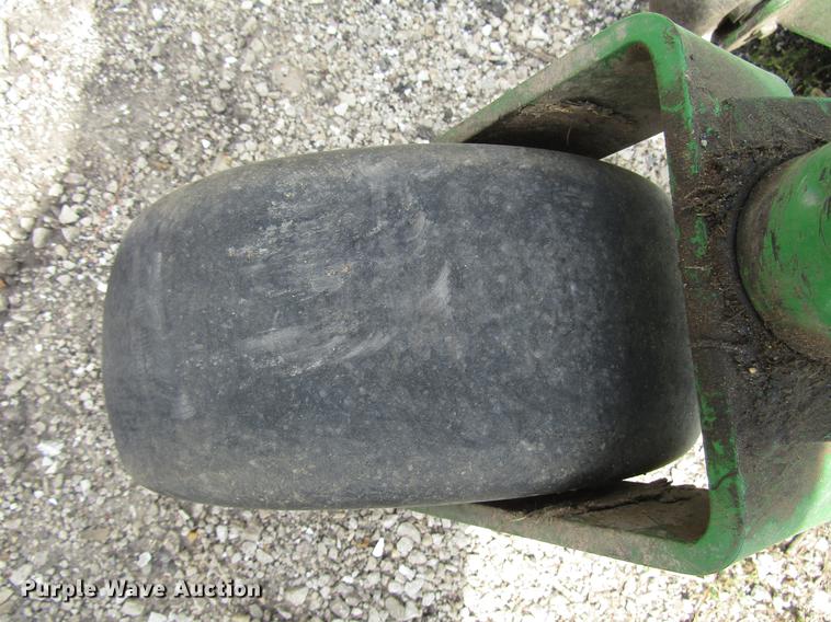 image for item EO9005 2003 John Deere Ztrak 777 ZTR lawn mower