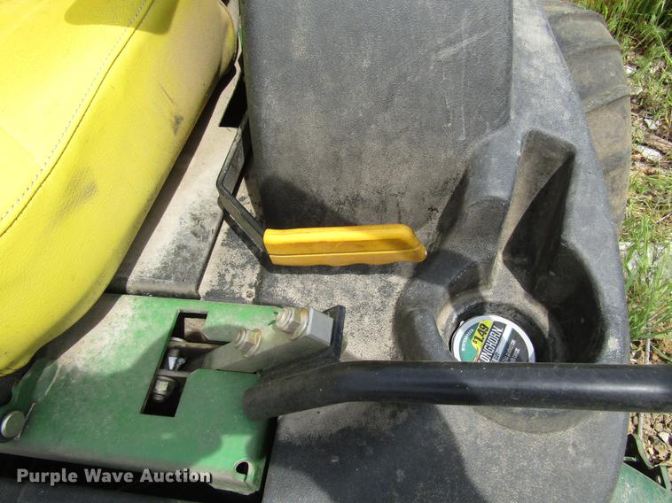 image for item EO9005 2003 John Deere Ztrak 777 ZTR lawn mower