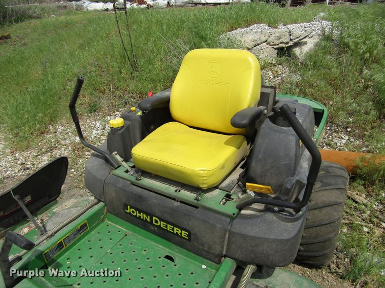 image for item EO9005 2003 John Deere Ztrak 777 ZTR lawn mower