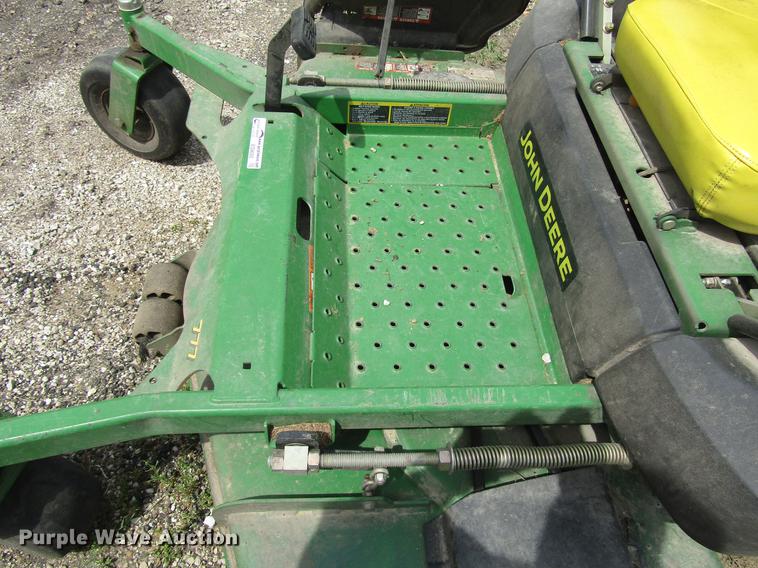 image for item EO9005 2003 John Deere Ztrak 777 ZTR lawn mower