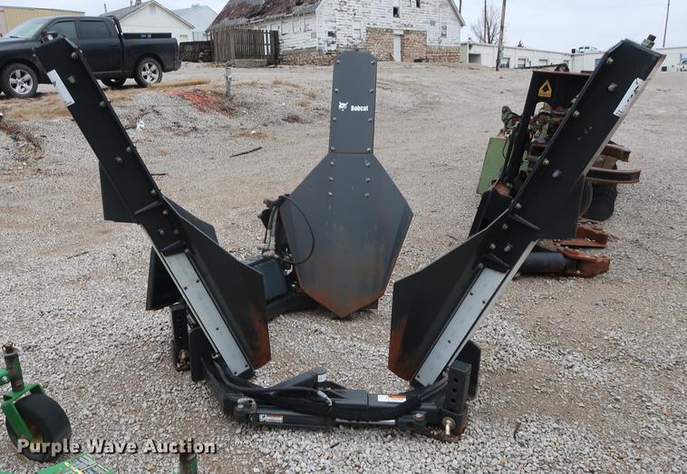 image for item EP9263 Bobcat TS36M skid steer tree spade