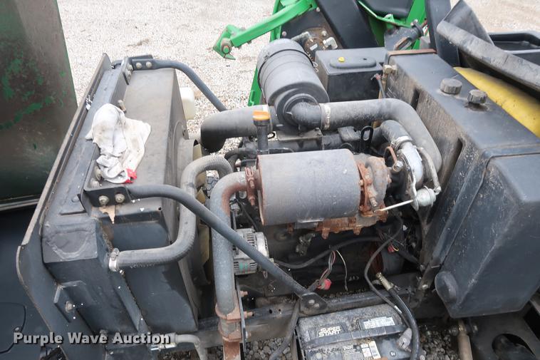 image for item EP9264 (4) John Deere lawn mowers