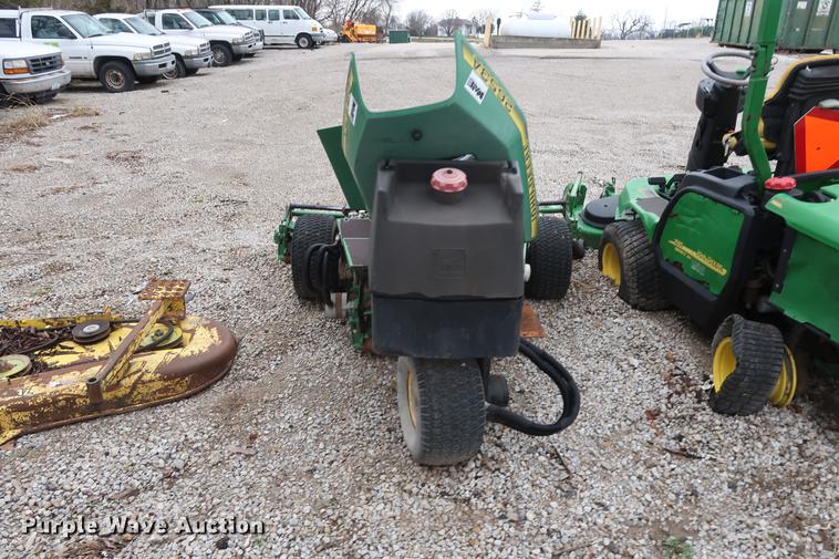 image for item EP9264 (4) John Deere lawn mowers