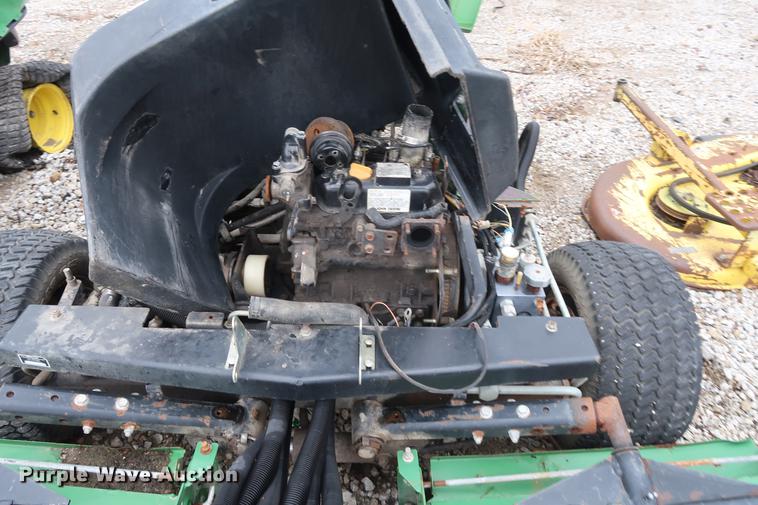 image for item EP9264 (4) John Deere lawn mowers