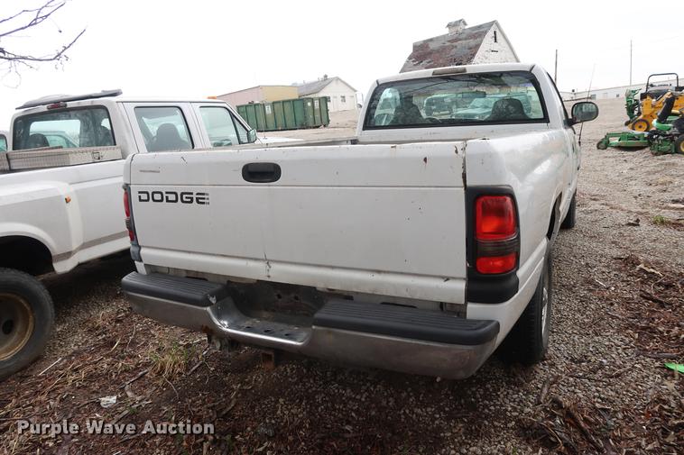 image for item EP9266 1998 Dodge Ram 1500 pickup truck