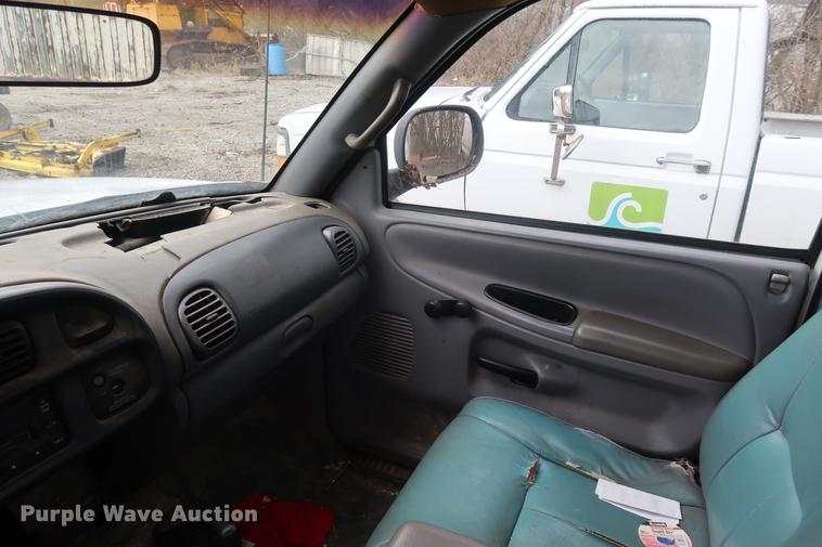 image for item EP9266 1998 Dodge Ram 1500 pickup truck