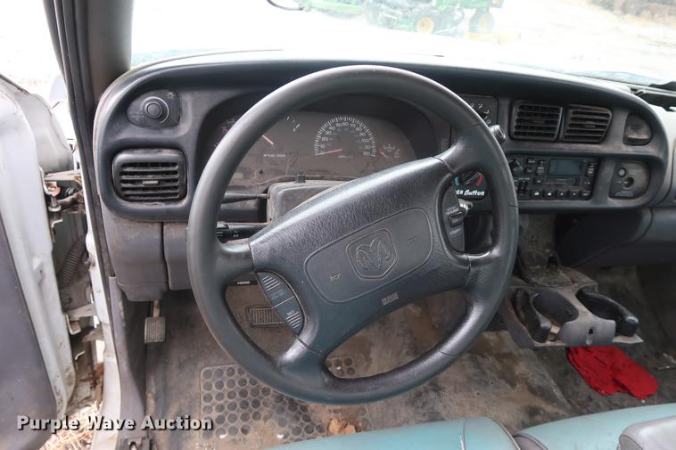 image for item EP9266 1998 Dodge Ram 1500 pickup truck