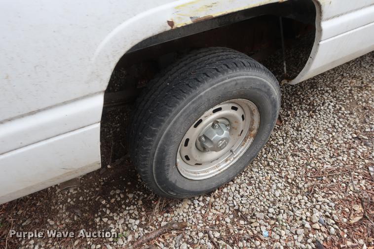 image for item EP9266 1998 Dodge Ram 1500 pickup truck
