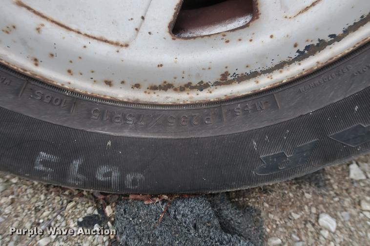 image for item EP9268 1995 Ford F150 pickup truck