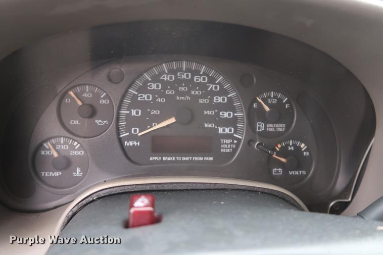 image for item EP9272 2002 Chevrolet Astro van