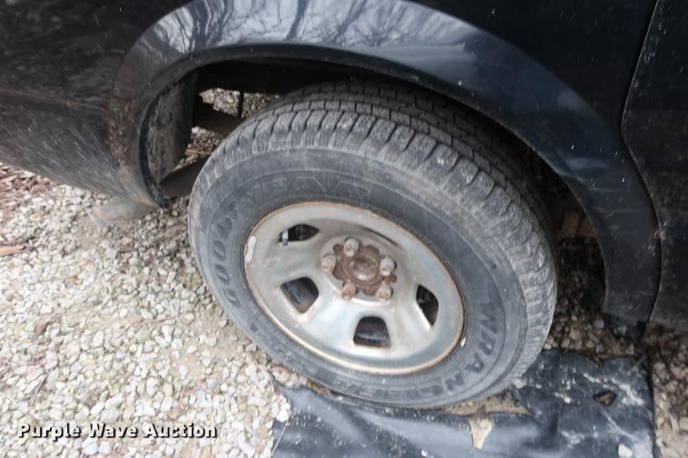 image for item EP9272 2002 Chevrolet Astro van