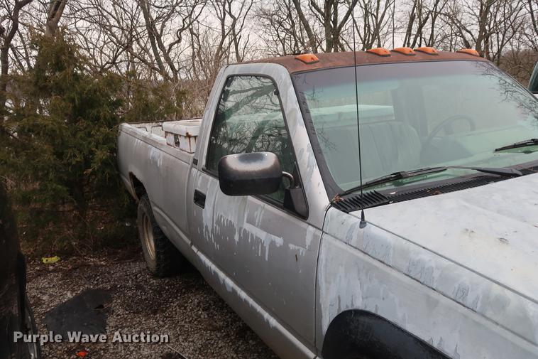 image for item EP9273 1991 Chevrolet 2500 pickup truck