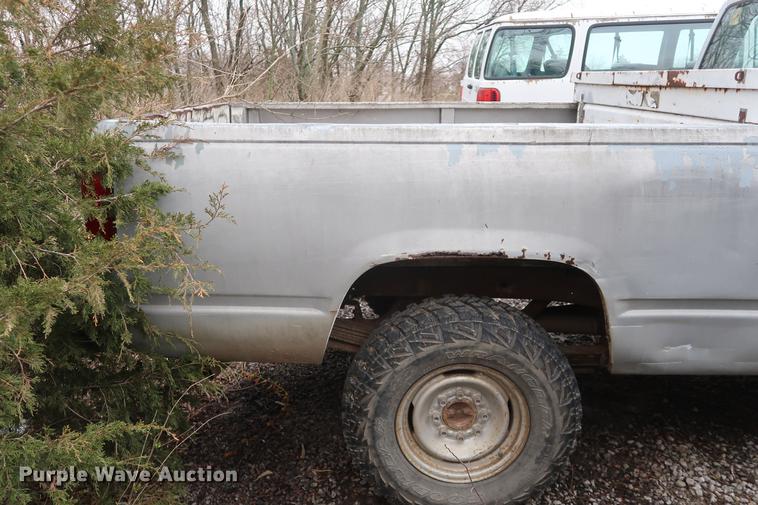 image for item EP9273 1991 Chevrolet 2500 pickup truck