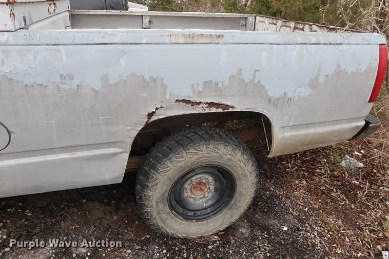 image for item EP9273 1991 Chevrolet 2500 pickup truck