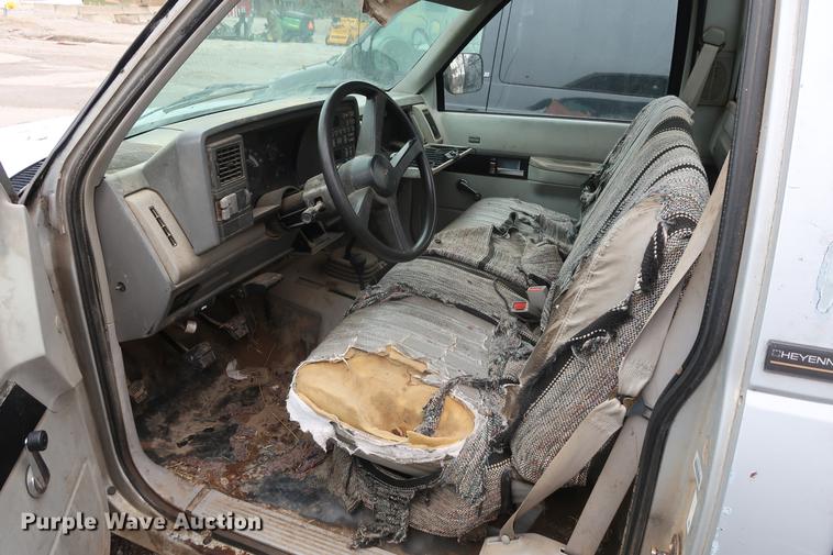 image for item EP9273 1991 Chevrolet 2500 pickup truck