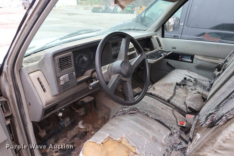 image for item EP9273 1991 Chevrolet 2500 pickup truck