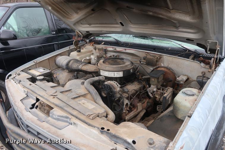 image for item EP9273 1991 Chevrolet 2500 pickup truck
