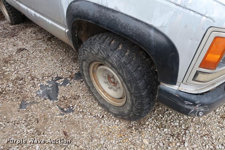 image for item EP9273 1991 Chevrolet 2500 pickup truck