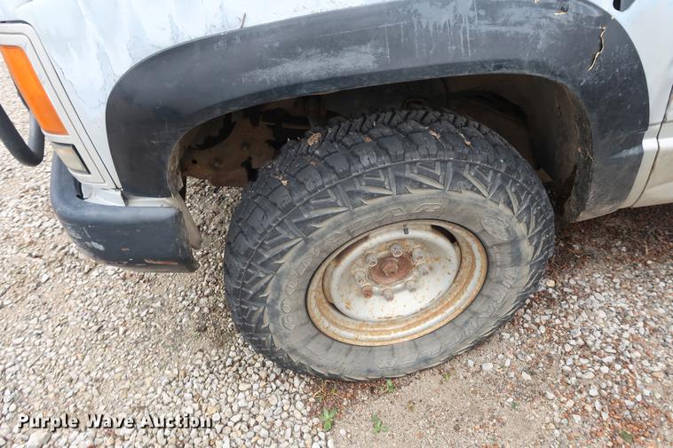 image for item EP9273 1991 Chevrolet 2500 pickup truck