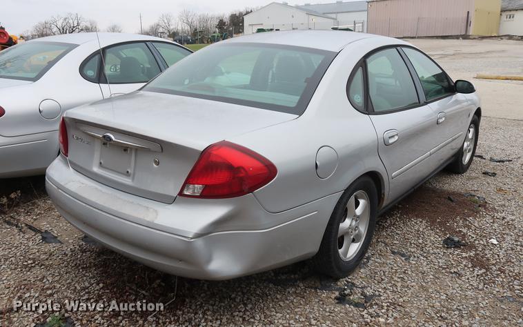image for item EP9275 2000 Ford Taurus SE
