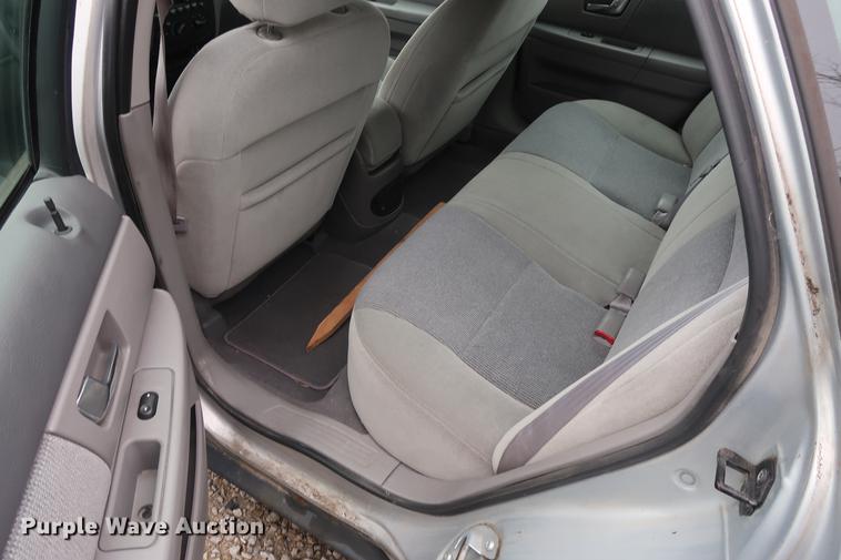 image for item EP9275 2000 Ford Taurus SE