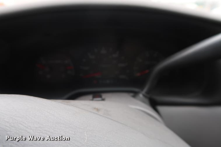image for item EP9275 2000 Ford Taurus SE