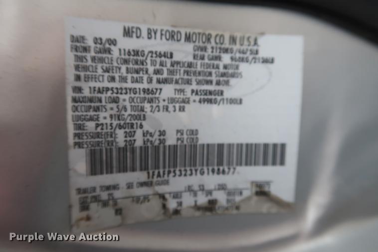 image for item EP9275 2000 Ford Taurus SE