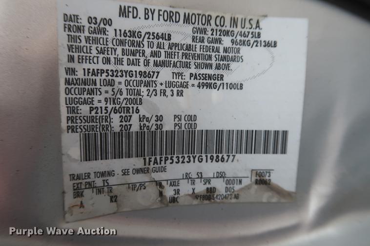 image for item EP9275 2000 Ford Taurus SE