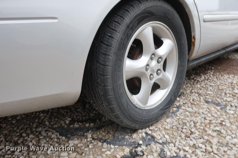 image for item EP9275 2000 Ford Taurus SE