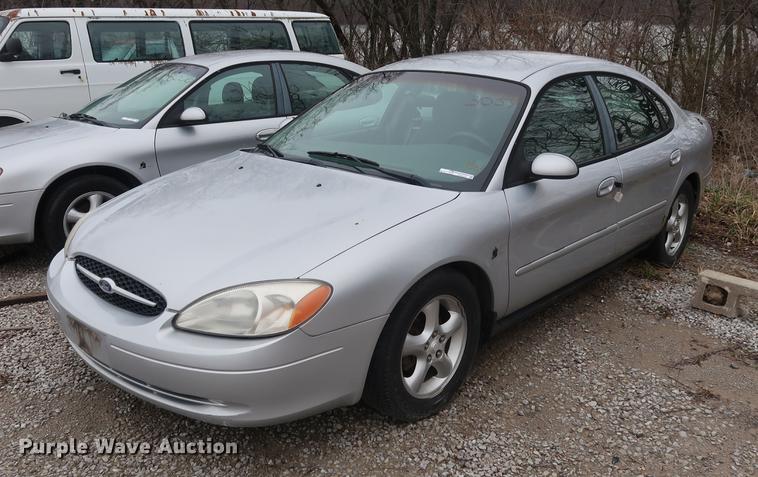 image for item EP9276 2000 Ford Taurus SE