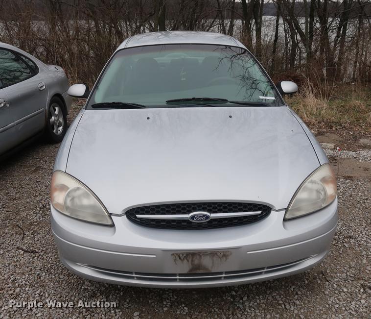 image for item EP9276 2000 Ford Taurus SE