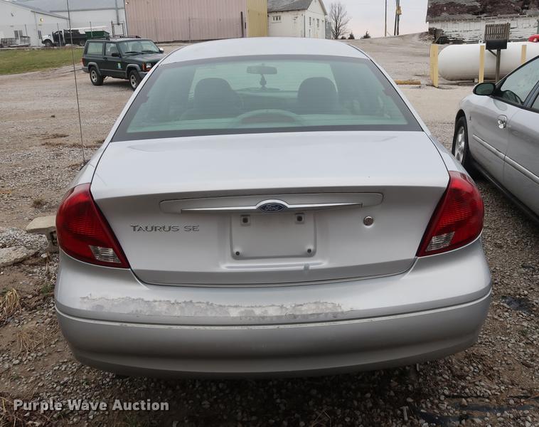 image for item EP9276 2000 Ford Taurus SE