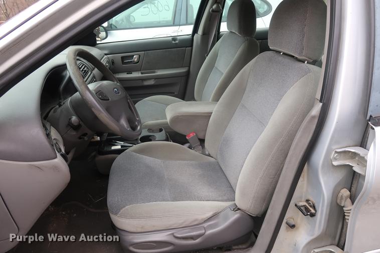 image for item EP9276 2000 Ford Taurus SE