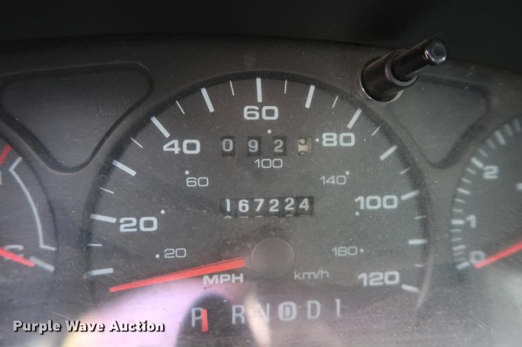image for item EP9276 2000 Ford Taurus SE