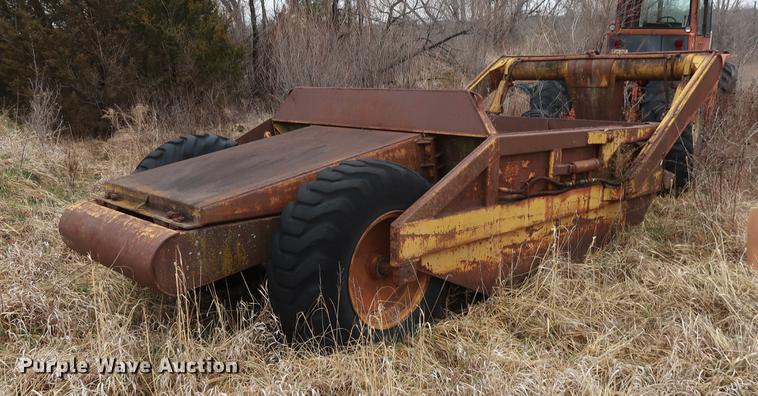 image for item EP9282 1977 Soil Mover scraper