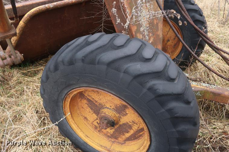 image for item EP9282 1977 Soil Mover scraper