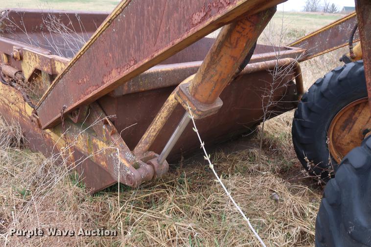 image for item EP9282 1977 Soil Mover scraper