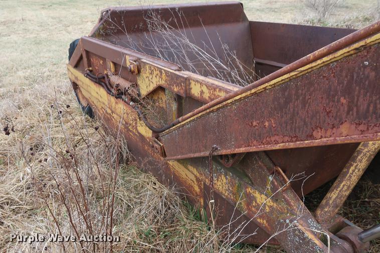 image for item EP9282 1977 Soil Mover scraper