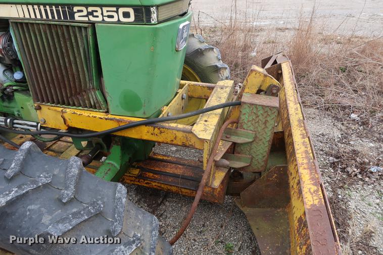 image for item EP9283 John Deere 2350 MFWD tractor