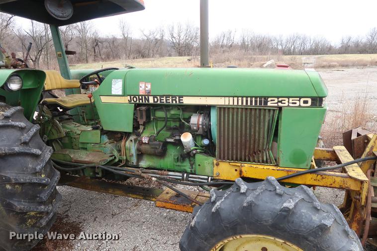 image for item EP9283 John Deere 2350 MFWD tractor