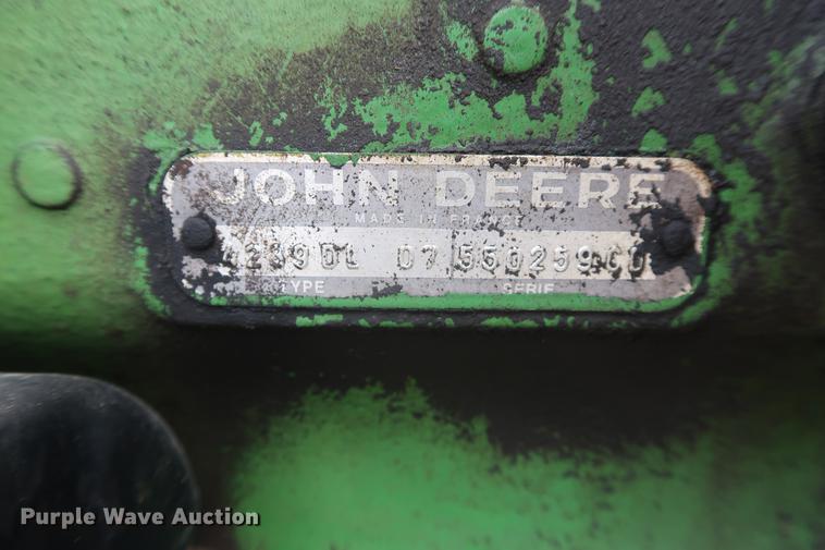 image for item EP9283 John Deere 2350 MFWD tractor