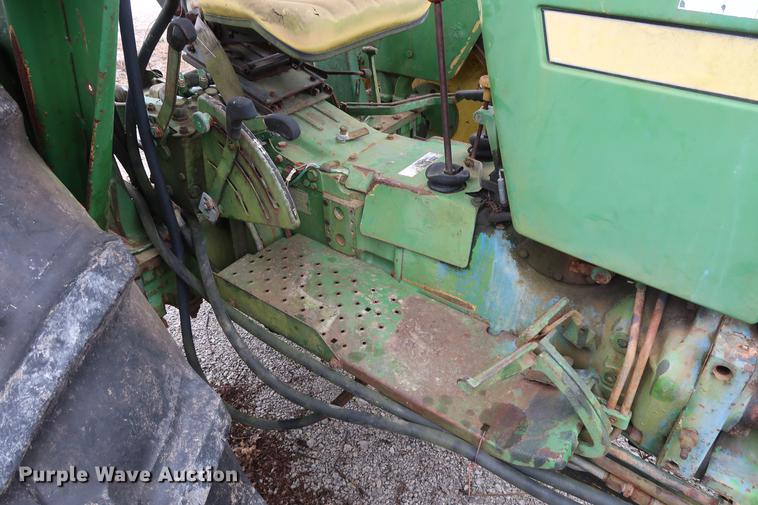 image for item EP9283 John Deere 2350 MFWD tractor