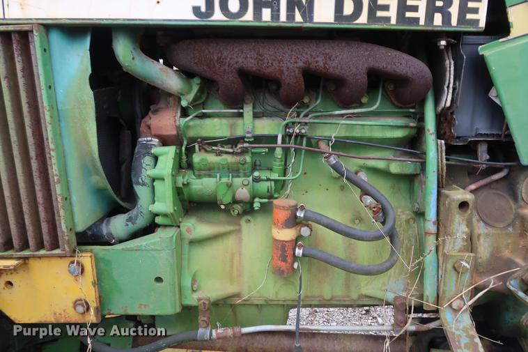 image for item EP9283 John Deere 2350 MFWD tractor