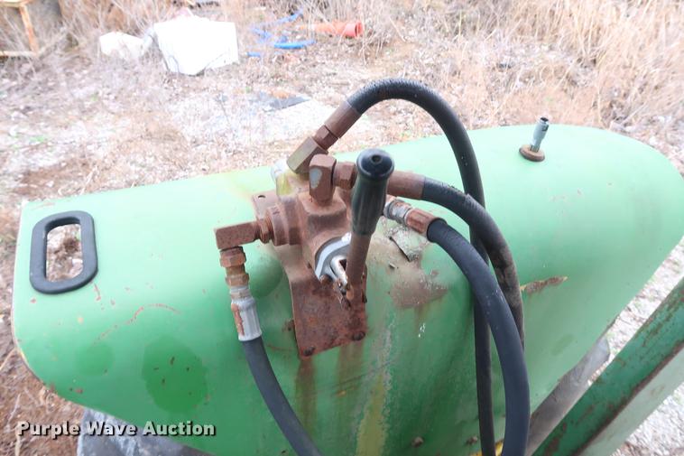 image for item EP9283 John Deere 2350 MFWD tractor