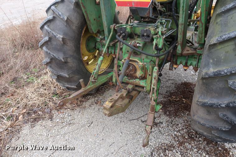 image for item EP9283 John Deere 2350 MFWD tractor