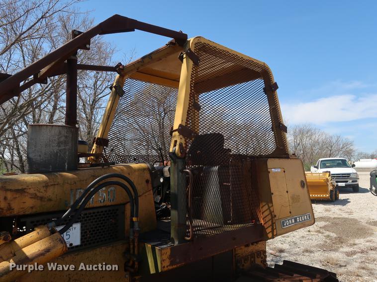 image for item EP9318 1977 John Deere 750 dozer