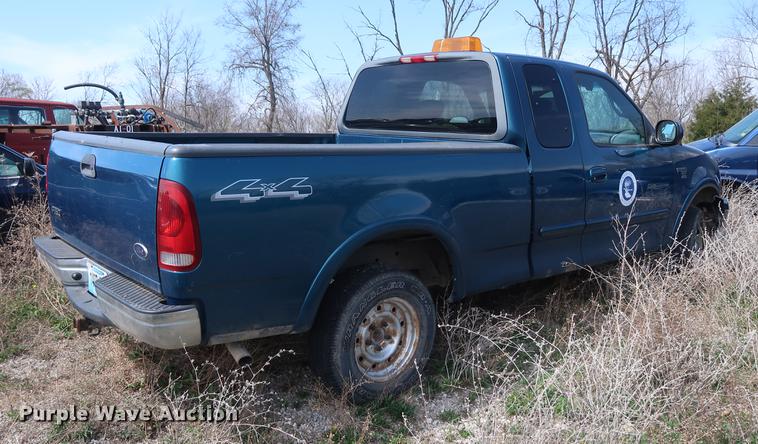 image for item EP9327 2001 Ford F150 SuperCab pickup truck